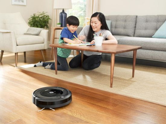 IROBOT robotický vysavač Roomba E5