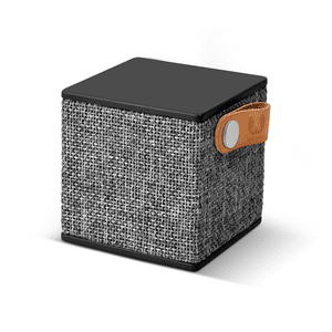 Bezdrátový reproduktor Fresh’n Rebel Rockbox Cube Fabriq Edition bluetooth připojení audiokabel 3,5mm jack dlouhá výdrž baterie 8 h