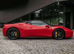 Allegria jízda ve Ferrari 458 Italia - 10 minut Bravantice