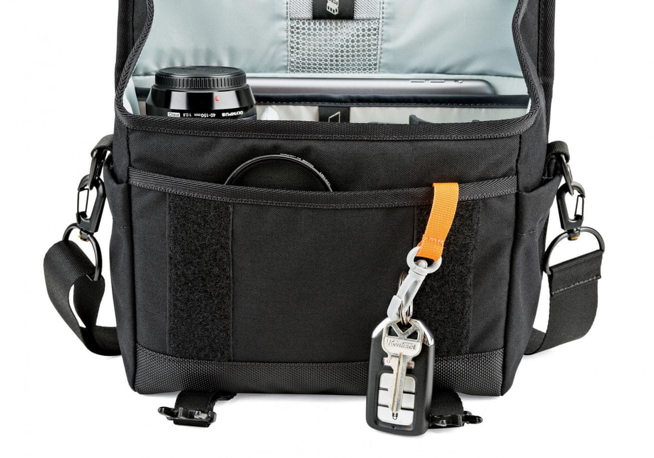 brašna přes rameno na foťák Lowepro M-Trekker SH 150 black E61PLW37161 boční kapsy karabina na klíče