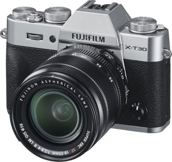 FujiFilm X-T30 + XF 18-55 mm