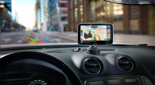TomTom GO PREMIUM 6 World Lifetime GPS navigáció, okosháztartás, érkezés szinkronizálása