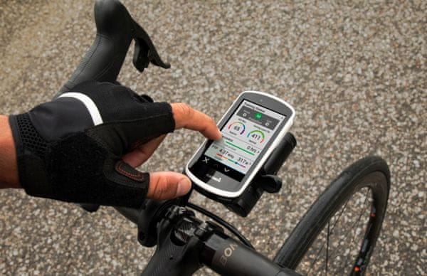 Cyklistická GPS navigace Garmin Edge 1030 PRO Bundle, mapy Evropy, topo mapa ČR, GPS, Glonass, navigování, přepočítání trasy, voděodolná, velký barevný dotykový displej