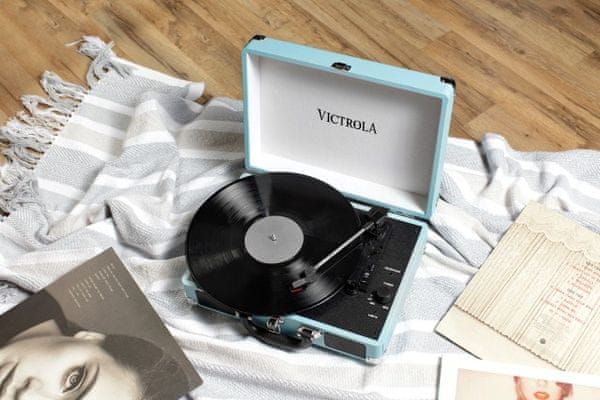 stílusos bőrönd lemezjátszó Victrola VSC-550BT hevederes hajtás 3 sebességű 33 45 78 RCA fejhallgató kimenet, bluetooth