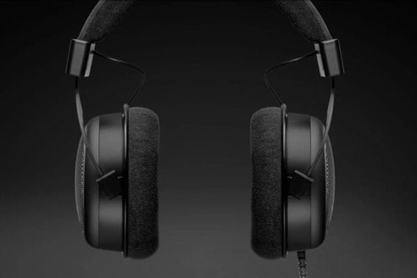špičkové štúdiové slúchadlá beyerdynamic dt 880 black special edition 250 ohmov káblové pripojenie 3m audio kábel polootvorená konštrukcia vhodná pre mixovanie hudby vyrobená ručne v nemecku veľmi pohodlná mäkké polstrovanie analytická kvalita zvuku konštrukcia cez uši