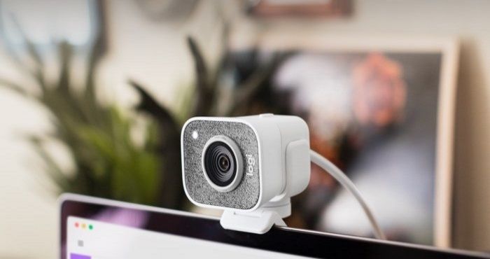kompaktná webová kamera Logitech StreamCam, sivá (960-001281) Full HD 60 fps USB-C stabilizácia obrazu duálne mikrofóny