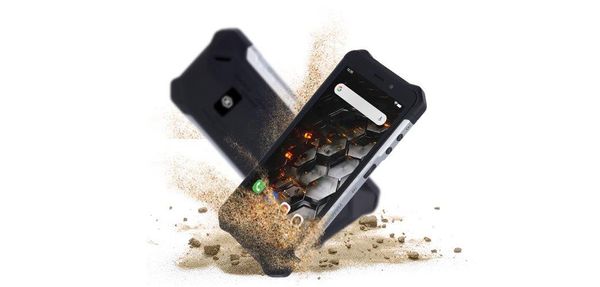 myPhone Hammer Iron 3 LTE, odolný, IP68, vodotěsný, odolný proti prachu, velká baterie, Gorilla Glass 3