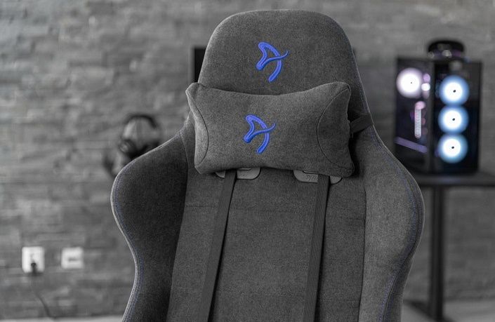 Gaming koliesková stolička Arozzi Verona Signature Soft Fabric, čierna/modrá (VERONA-SIG-SFB-BL) opora bedier a krku, 4D podrúčky, držanie tela