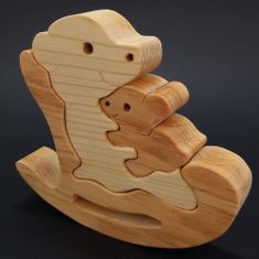 AMADEA Dřevěné puzzle houpací medvěd, masivní dřevo dvou druhů dřevin, 13,5x12x3 cm