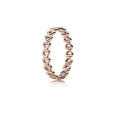 Pandora Bronzový srdíčkový prsten 180177 (Obvod 50 mm)