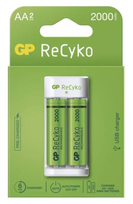 GP Eco E211 polnilec baterij + GP ReCyko 2000 polnilni bateriji, 2 ×AAA