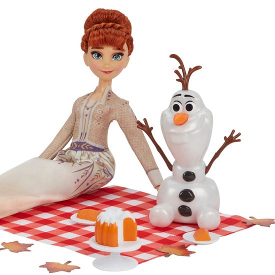 Disney Anna a Olaf podzimní piknik