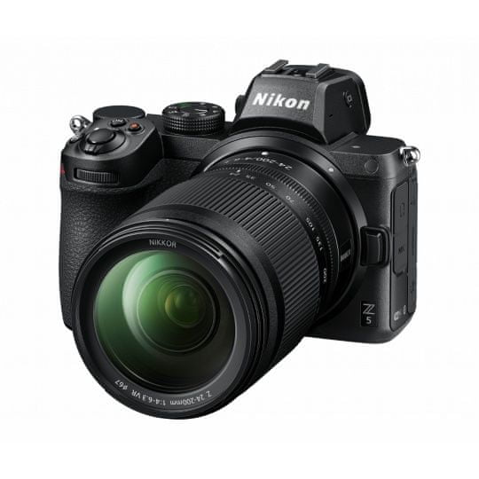 Nikon Z5 + 24-200 (VOA040K004)