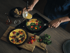 Fiskars Pánev HARD FACE na omelety, palačinky 22 cm 1052229 - zánovní