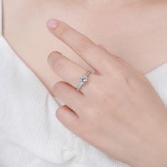 MOISS Elegantní stříbrný prsten s čirými zirkony R00006 (Obvod 53 mm)