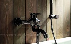 Waterfall Bathrooms Retro vanová baterie Sole olejem gumovaný bronz se sprchou, Varianta S malým držákem