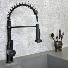 Waterfall Bathrooms Black Matte černá dřezová baterie se sprchou, Provedení S dávkovačem
