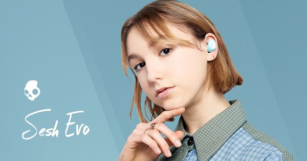  moderní Bluetooth sluchátka skullcandy sesh evo pěkný zvuk výkonné měniče ekvalizér ovládání na sluchátkách odolná vodě potu prachu nabíjecí pouzdro tile vyhledávání ztracených sluchátek rychlonabíjecí funkce handsfree podpora hlasového ovládání