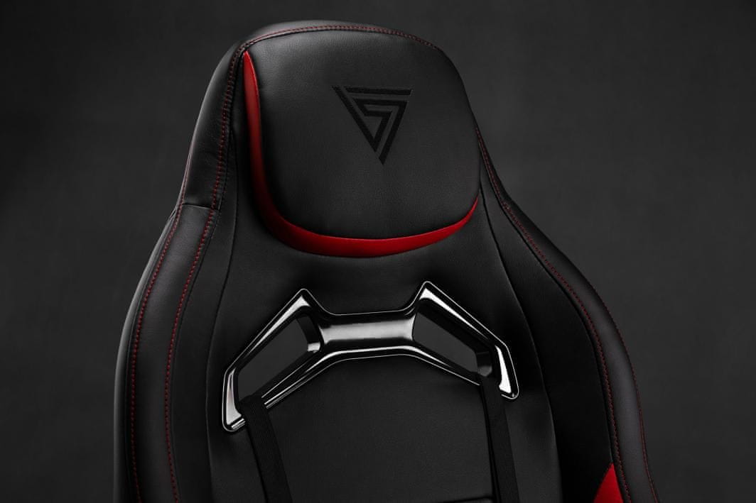 Vanguard fekete piros gumi kerekek állítható ülésmagasság ergonómikus kialakítás és párnázás