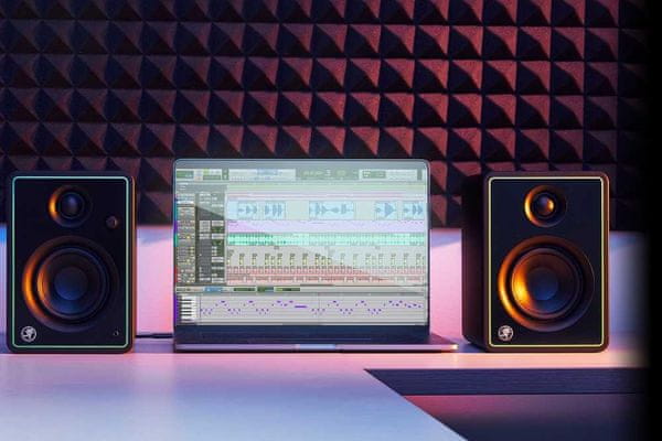  štýlové reproduktory štúdiové monitory mackie cr4-x výborný zvuk výkon 50 w vhodné do kancelárií aj štúdií ovládanie hlasitosti rca slúchadlový výstup obrysový design 