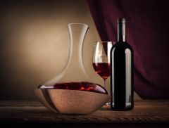Vacu Vin Karafa na červené víno - vířící