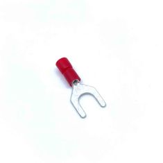 Izolované Cu lisovací vidlice červené 1,5mm2 / M4 100 ks