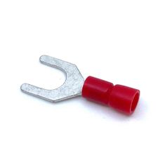 Izolované Cu lisovací vidlice červené 1,5mm2 / M5 100 ks