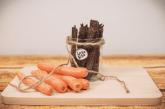 BiBi Lata Kita Sušené hovězí plátky s bylinkami a zeleninou Příchutě: s šípkem