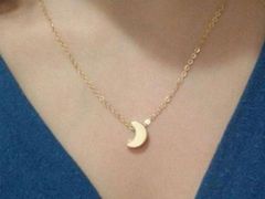 Lovrin Pozlacený náhrdelník s měsícem