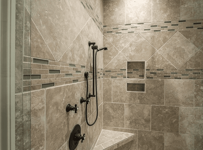 Jak vyčistit sprchový kout? Zkuste to přírodní cestou