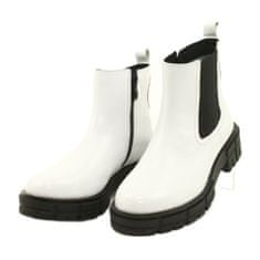 Caprice Bílé dámské boty 9-25461-27 122 velikost 40