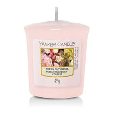 Yankee Candle votivní svíčka Fresh Cut Roses (Čerstvě nařezané růže) 49g