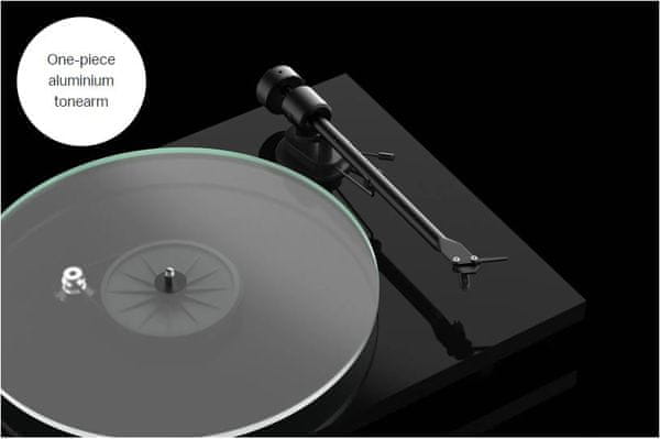  vysoko kvalitný gramofón pro-ject t1 prenoska audio výstup protiprachový kryt tichý chod motora remienkový pohon pevný tanier rovné ramienko mdf telo 