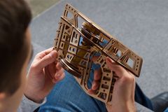 UGEARS 3D dřevěné puzzle Kluzák se startérem 200 dílků