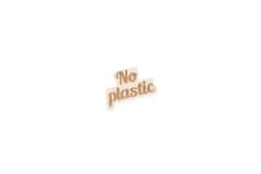 BeWooden Dřevěná brož ve tvaru nápisu No Plastic