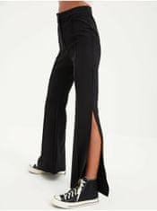Trendyol Černé dámské flared fit kalhoty s rozparkem Trendyol XL