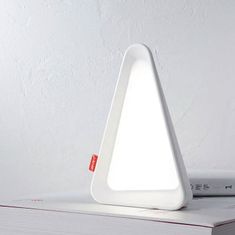 Design Nest LED noční lampička FlipLamp Janpim