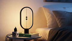 Design Nest HENG Balance Lamp Ellipse USB-C - černá Světlo USB s levitujícím spínačem