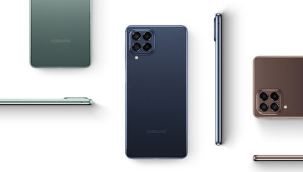 Samsung Galaxy M53 5G, telefón šikovný výkonný telefón smarphone FHD+ rozlíšenie 120 Hz obnovovacia frekvencia výkonný smartphone Qualcomm Snapdragon 5G pripojenie najrýchlejšie pripojenie najrýchlejšia sieť 5G dátové pripojenie bleskový internet
