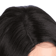 Korbi Paruka, dlouhé černé vlasy