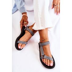 Klasické dámské sandály na suchý zip Grey Kalla velikost 37