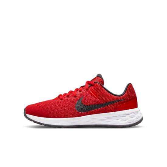 Nike Boty běžecké červené Revolution 6 NN GS