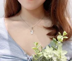 Emporial stříbrný rhodiovaný náhrdelník Anděl s nebeskou trubkou HA-YJDZ062