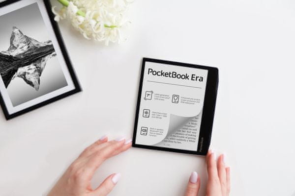 Čtečka e-knih PocketBook 700 Era, lehká, velká paměť, chytré nasvícení, velký displej, reproduktor, Bluetooth, IPX8 vodotěsná, text-to-speech, smartlight