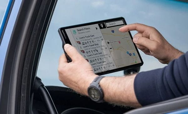 GPS navigácia kamióny DezlCam LGV710, mapa Európy, doživotná aktualizácia, Bluetooth hands-free, Wi-Fi