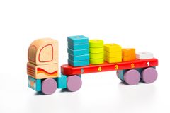 CUBIKA Kamion s geometrickými tvary - dřevěná skládačka 19 dílů
