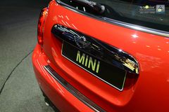 Avisa Ochranná lišta hrany kufru Mini Cooper 2014- (F56, carbon)