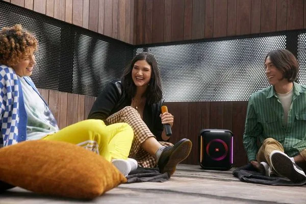  prenosný partybox reproduktor jbl skvelý masívny zvuk Bluetooth technológia odolný vode karaoke true bez stereo usb aux in jbl original pre sound 