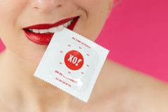 XO Kondom z přírodního latexu Hi Sensation 6 ks