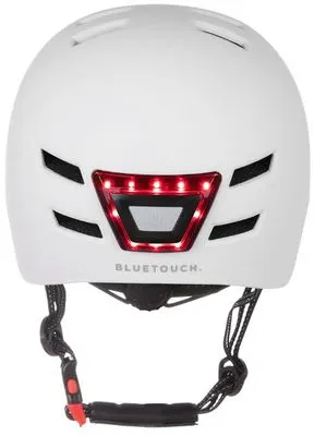  helma bluetouch s led osvetlením bezpečná jazda na bicykli kolobežke skútra korčuliach výdrž batérie šesť hodín na nabitie 